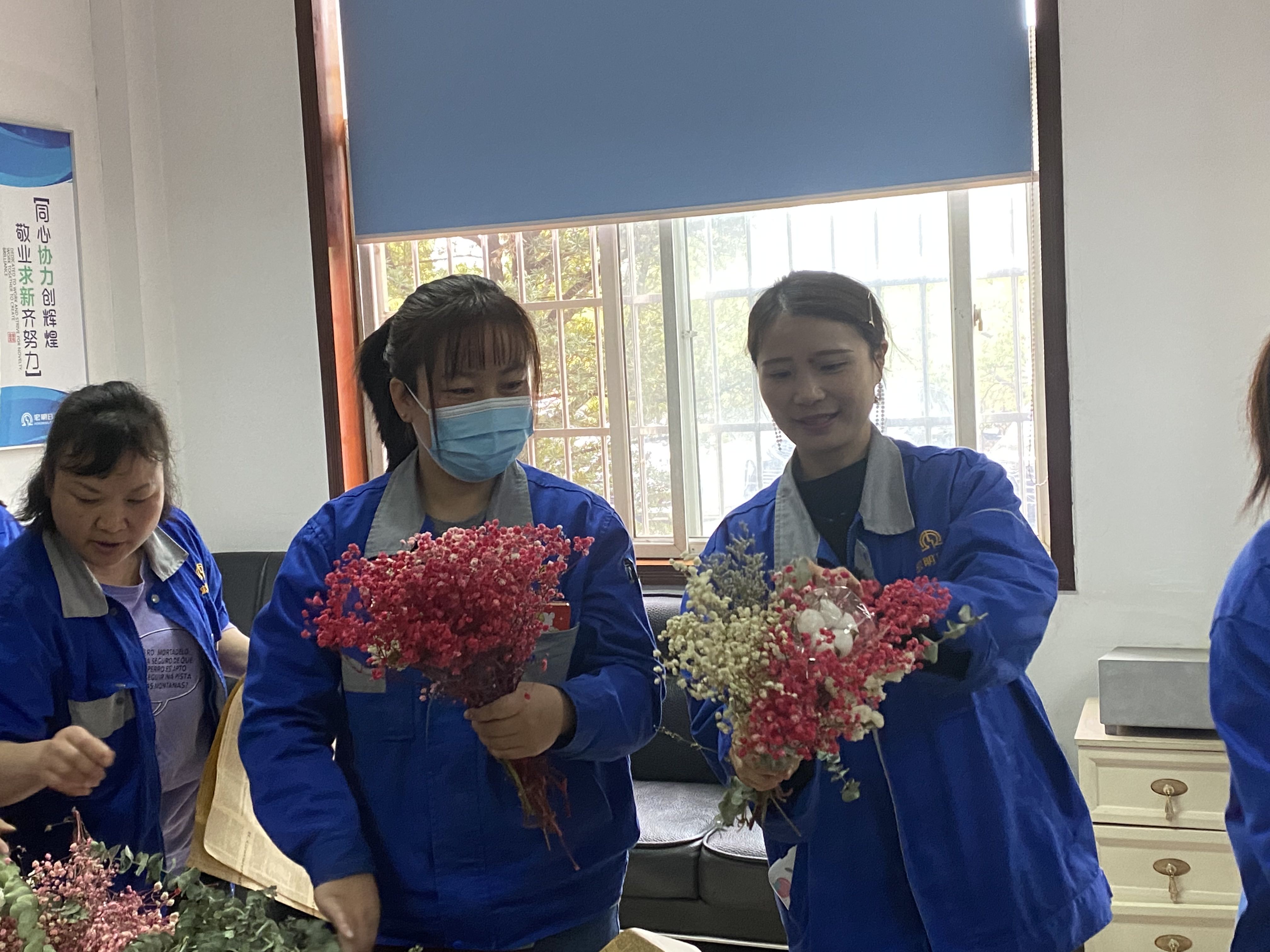 B·体育(中国大陆)官方网站,宏明日望,株洲电子科技,湖南电容器,株洲电容器,电容器 B·体育(中国大陆)官方网站,宏明日望,株洲电子科技,湖南电容器,株洲电容器,电容器